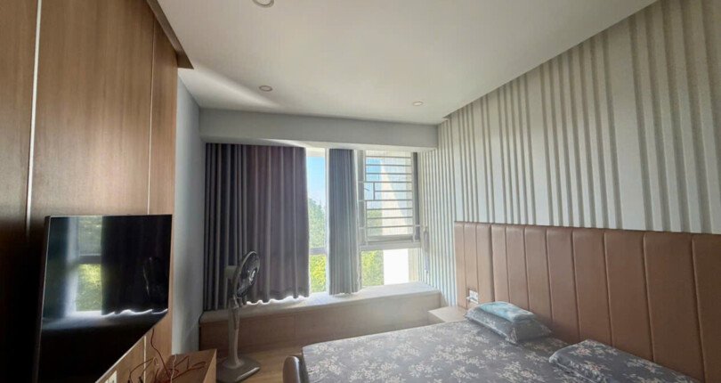 ban can ho garden court 1 2 810x430 - Bán căn hộ Garden Court 1. Nhà đẹp- DT 128m2 Thiết kế 3 Phòng ngủ-2wc- Nội thất đầy đủ- view công viên. Giá 14.5 Tỷ