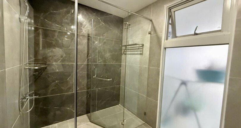 ban can ho garden court 1 4 810x430 - Bán căn hộ Garden Court 1. Nhà đẹp- DT 128m2 Thiết kế 3 Phòng ngủ-2wc- Nội thất đầy đủ- view công viên. Giá 14.5 Tỷ