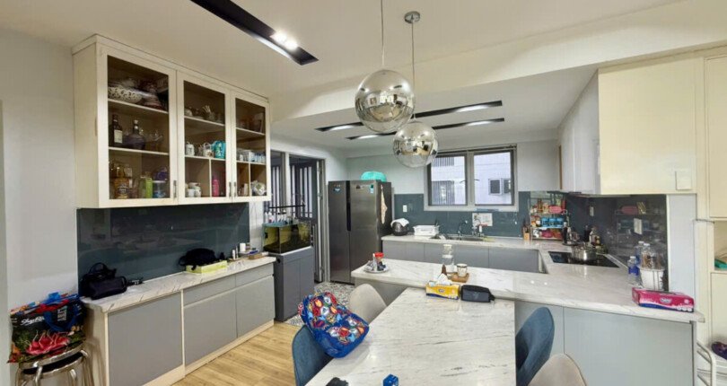 ban can ho garden court 1 6 810x430 - Bán căn hộ Garden Court 1. Nhà đẹp- DT 128m2 Thiết kế 3 Phòng ngủ-2wc- Nội thất đầy đủ- view công viên. Giá 14.5 Tỷ