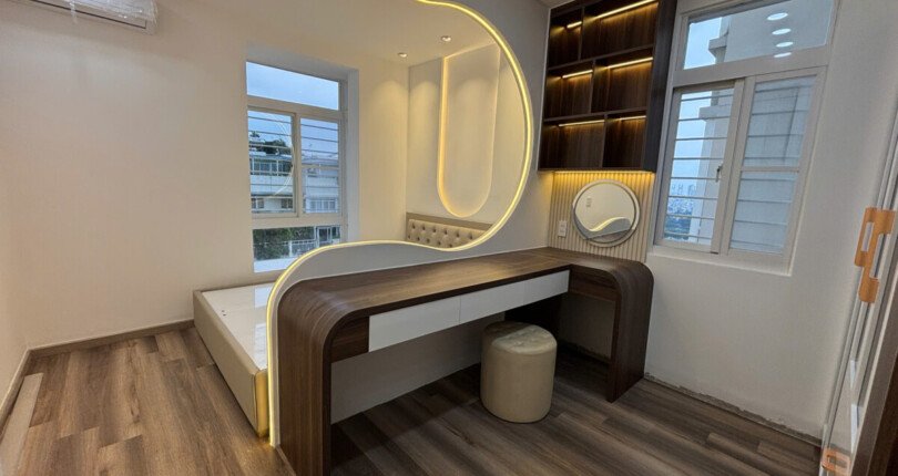 ban can ho sky garden 3 3 7 810x430 - Chủ cần bán căn hộ vừa decor xong. DT 68m2 Nhà mới, đẹp- Nội thất cao cấp- 2 phòng ngủ-2wc- Lầu cao vút- Giá 5.250 Tỷ