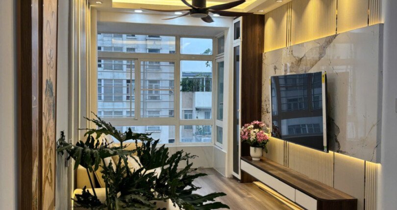 ban can ho sky garden 3 8 5 810x430 - Chủ cần bán căn hộ vừa decor xong. DT 68m2 Nhà mới, đẹp- Nội thất cao cấp- 2 phòng ngủ-2wc- Lầu cao vút- Giá 5.250 Tỷ