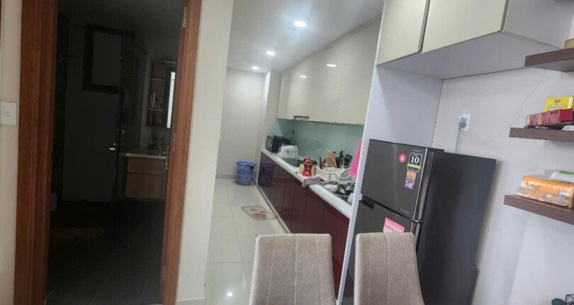 can canh bep 1 810x430 - Giá mua bán căn hộ 2pn tòa C view Biệt thự chung cư Hưng Phúc Happy Residence t9/2025