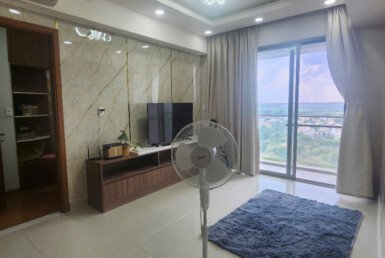 can-canh-phong-khach-can-ho-ban