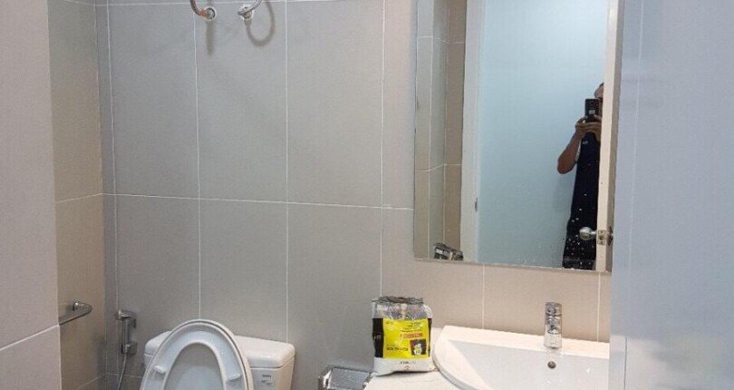 can ho ban co 2 toilet day du thiet bi 810x430 - Giá mua bán căn hộ 3pn block D chung cư Scenic Valley 1 Phú Mỹ Hưng T9/2025