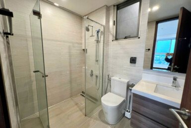 can-ho-co-2-toilet-day-du-thiet-bi