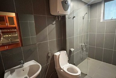 can-ho-co-2-toilet-hoan-thien-nhu-hinh