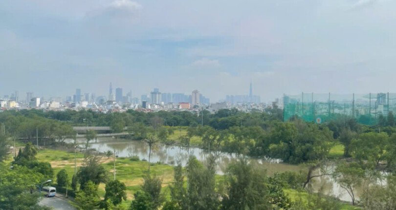 can ho lien ke song va cong vien 810x430 - Giá mua bán căn hộ 3pn tòa L khu R15 chung cư Happy Valley Phú Mỹ Hưng T9/2025