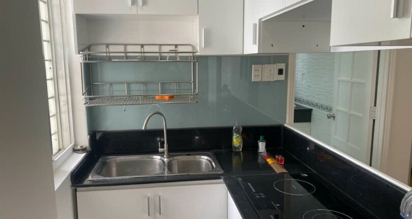 cho thue can ho hung vuong 3 5 810x430 - Cho thuê căn hộ Hưng Vượng 3, DT 60m2 Nhà đẹp- 2 Phòng ngủ-1wc- Nội thất đầy đủ- Giá thuê chỉ 11 Triệu/Tháng