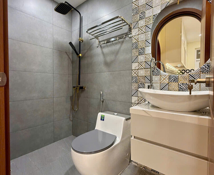 gen h z6975622935698 931f11a16978e7fae0107e40960a4c43 900x738 - Bán căn hộ Sky Garden 3. DT 68m2 Nhà rất đẹp- thiết kế 2 Phòng-2wc- lầu cao- View nam thoáng- Giá bán 5.5 Tỷ