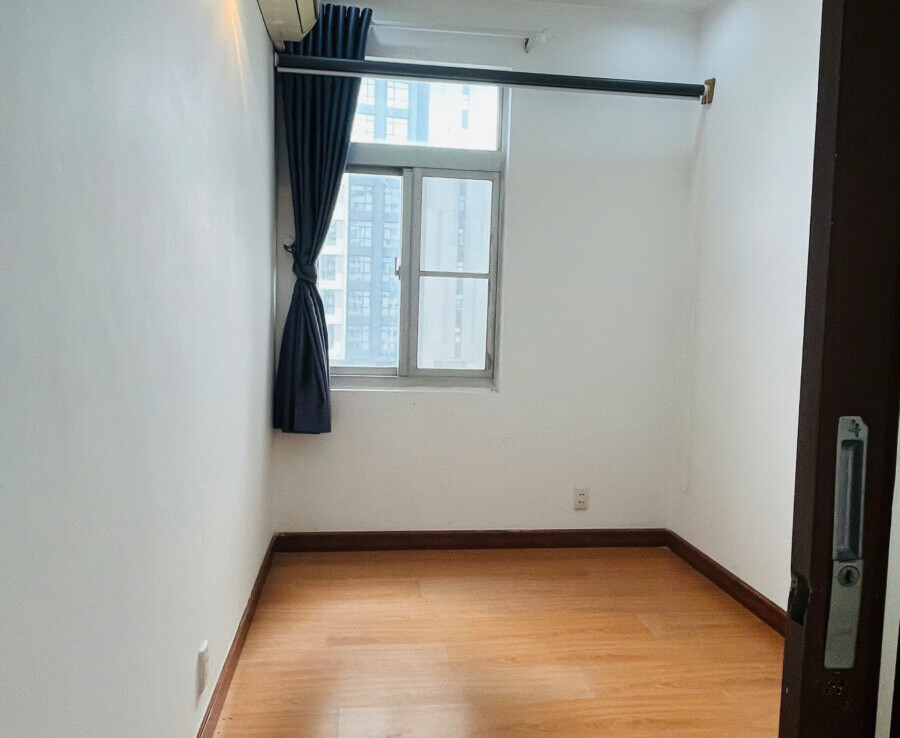 gen h z7013146799894 7ab0c664c0dd0065d2528b4d78b629bd 900x738 - Cho thuê căn góc Sky Garden 2. DT 89m2 View trực diện hồ bơi- 3 phòng ngủ-2wc- Giá thuê rẻ chỉ 16 Triệu/Tháng