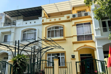 hin anh mua ban nha nguyen can khu biet thu hung thai 1 t10 2025 385x258 - Giá mua bán nhà nguyên căn Khu biệt thự Hưng Thái 1 phường Tân Hưng T10/2025