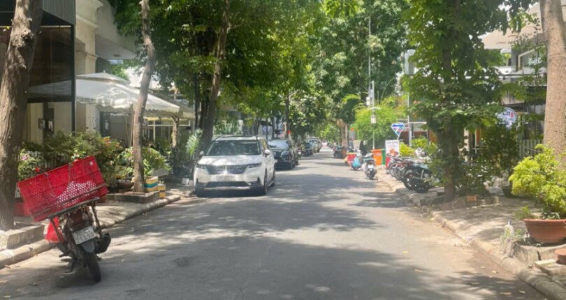 hinh anh duong noi khu hung gia 4 810x430 - Giá mua bán nhà phố nguyên căn 10pn đường Nội Khu Hưng Gia 4 Phường Tân Hưng T9/2025