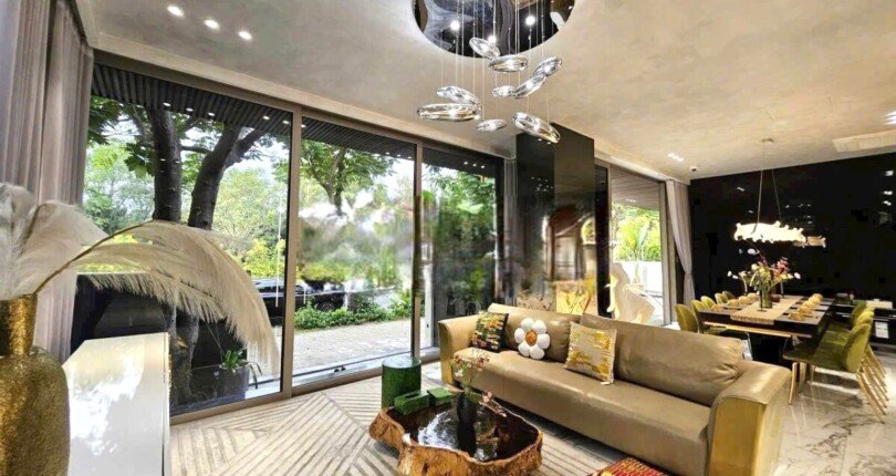 khong gian phong khach sang trong 810x430 - Giá mua bán nhà Biệt thự đơn lập có hồ bơi Nội khu Hưng Thái 2 Phú Mỹ Hưng T10/2025