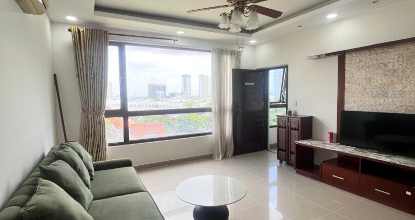 phong khach can ho ban 17 810x430 - Giá mua bán căn hộ 3pn số 01 tòa C chung cư Nam Khang Phú Mỹ Hưng T9/2025