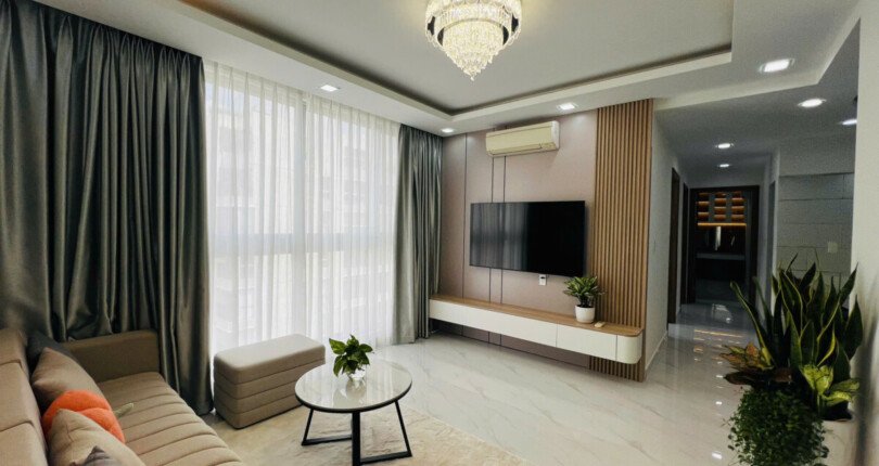 phong khach can ho ban 25 810x430 - Bán căn hộ chung cư Star Hill, 87m2, 03pn, giá 8,2 tỷ, nhà đẹp, đầy đủ nội thất, nhà đang có hợp đồng thuê cao.