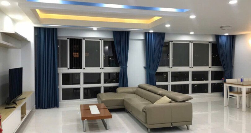 phong khach can ho ban 34 810x430 - Bán căn hộ 3pn diện tích 135m2 chung cư Happy Valley phường Tân Hưng T9/2025