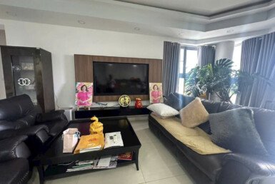 phong-khach-can-ho-ban