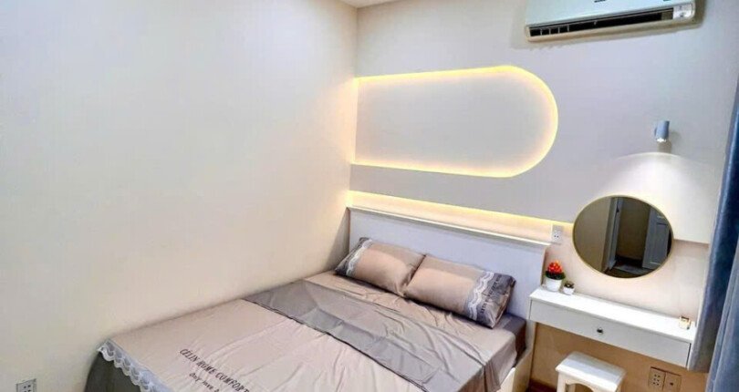 phong ngu can ho ban 14 810x430 - Cần bán căn hộ 68m2, chung cư Sky Garden 3, giá 4.850 tỷ, nhà đẹp, đang có hợp đồng thuê ổn định.