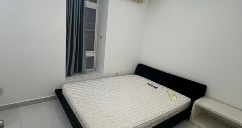 phong ngu can ho ban 15 810x430 - Bán căn hộ 70m2 chung cư Sky Garden 3, giá 4.9 tỷ, nội thất đầy đủ, nhà đang có hợp đồng thuê.