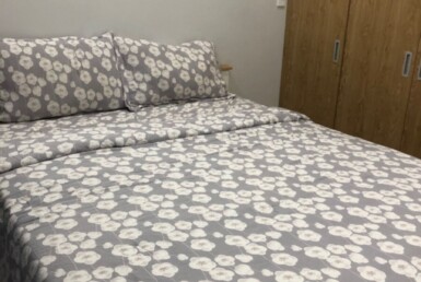 phong ngu can ho ban 8 385x258 - Bán căn hộ chung cư Scenic Valley 1, 71m2, giá 5.8 tỷ, nhà đang có hợp đồng thuê ổn định.