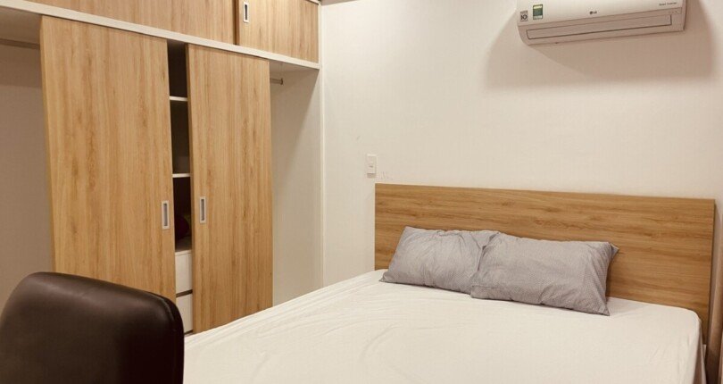 phong ngu can ho cho thue 2 810x430 - Cho thuê căn hộ chung cư Scenic Valley 1, 80m2, 02pn, giá 22tr/tháng, bao VAT, nội thất đầy đủ, xem nhà dễ.