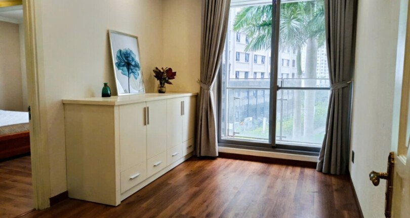 phong ngu phu can ho ban 810x430 - Bán căn hộ 118m2, chung cư Green Valley, giá 10.5 tỷ + 01 ô đậu xe ô tô , nội thất đầy đủ.