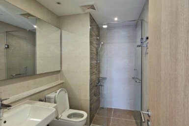 toilet-day-du-thiet-bi