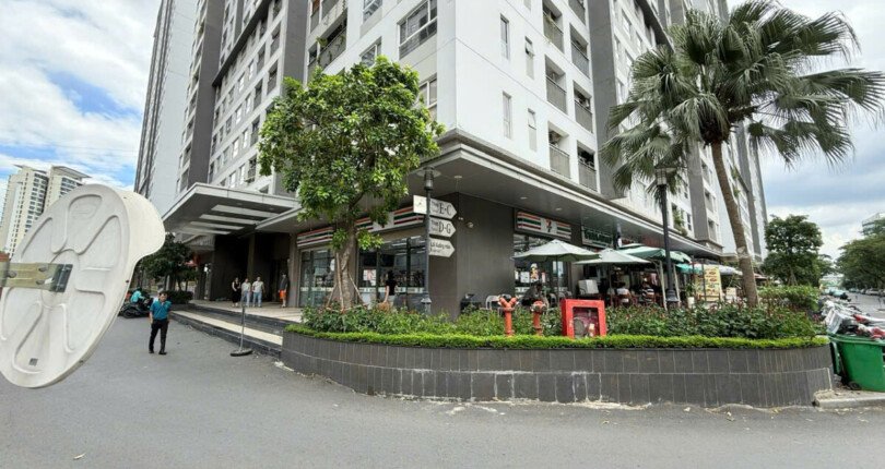 vi tri shophouse goc hai duong lon 810x430 - Giá cho thuê Shop khối đế - mặt bằng kinh doanh đường D1 kdc Sunrise Riverside Nhà Bè T9/2025