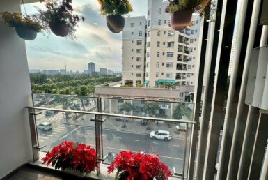 view-ban-cong-phong-khach-can-ho-ban