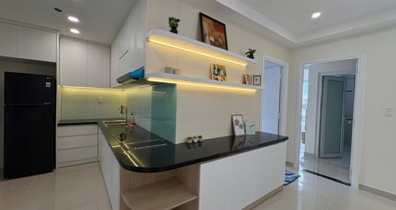 ban can ho scenic valley 1 3 810x430 - Cho thuê căn hộ Scenic Valley 1. Căn góc 77m2 Thiết kế 2 Phòng-2wc- Lầu cao- Nội thất mới, đầy đủ- Giá 20 triệu/Tháng