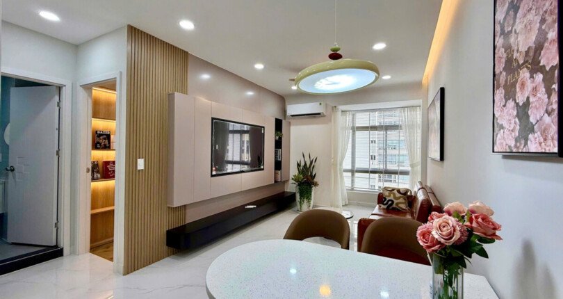 ban can ho sky garden 2 6 1 810x430 - Cho thuê căn hộ Sky Garden 2. DT 71m2 Nhà rất đẹp- Nội thất mới 100%- thiết kế 2 Phòng-2wc- Giá thuê 18 Triệu/Tháng