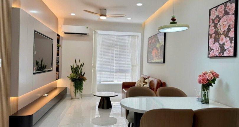 ban can ho sky garden 2 8 2 810x430 - Cho thuê căn hộ Sky Garden 2. DT 71m2 Nhà rất đẹp- Nội thất mới 100%- thiết kế 2 Phòng-2wc- Giá thuê 18 Triệu/Tháng