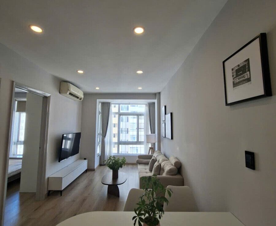 ban can ho sky garden 3 8 7 900x738 - Bán căn hộ Sky Garden 3. DT 56m2 Lầu cao- Nhà đẹp Thiết kế 2 phòng đều nhau-1wc- Nội thất mới- Giá 4.430 Tỷ