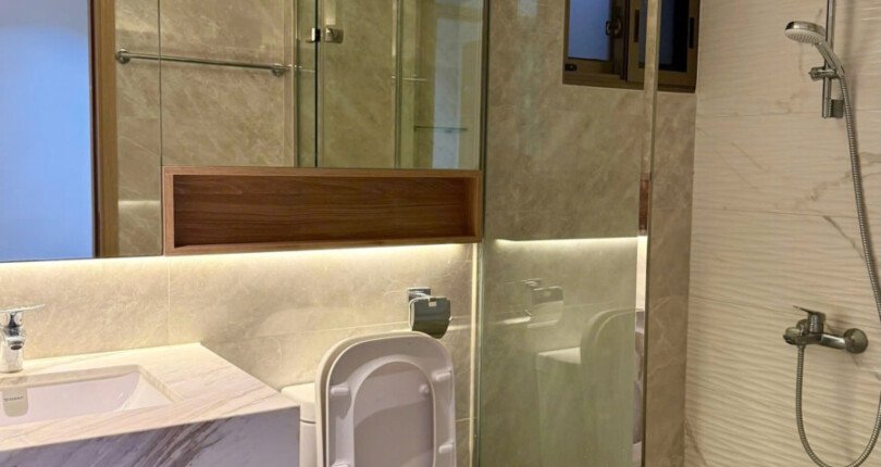 ban can ho the peak mitown 13 810x430 - Cần bán căn hộ cao cấp tại Midtown The Peak. DT 80m2 Lầu cao- Nội thất mới hiện đại- 2 Phòng-2wc- kèm ô xe- Giá 10.5 Tỷ
