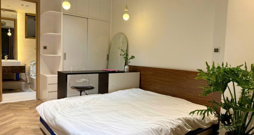 ban can ho the peak mitown 21 810x430 - Cần bán căn hộ cao cấp tại Midtown The Peak. DT 80m2 Lầu cao- Nội thất mới hiện đại- 2 Phòng-2wc- kèm ô xe- Giá 10.5 Tỷ