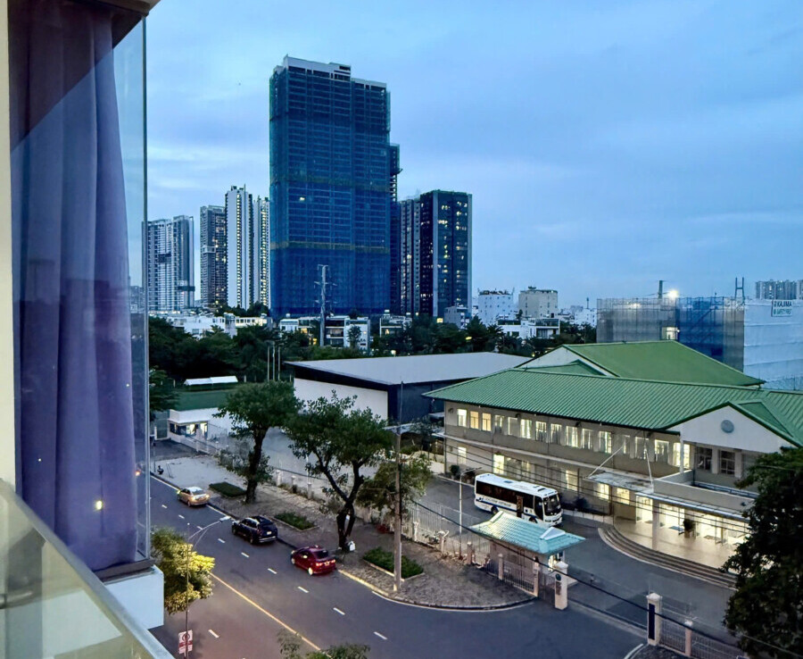 ban can ho the peak mitown 26 900x738 - Cần bán căn hộ cao cấp tại Midtown The Peak. DT 80m2 Lầu cao- Nội thất mới hiện đại- 2 Phòng-2wc- kèm ô xe- Giá 10.5 Tỷ