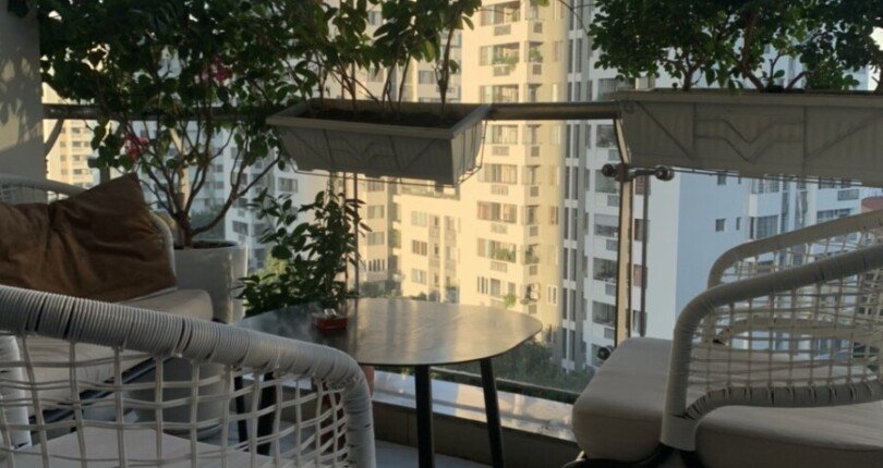 ban cong cna ho 810x430 - Bán căn hộ 3pn tòa A chung cư Riverpark Premier, 130m2, giá 18 tỷ