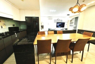 can-canh-bep-rong-rai