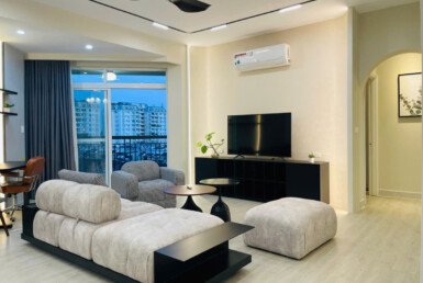 can-canh-phong-khach