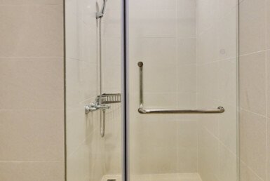 can-ho-ban-co-2-toilet-day-du-thiet-bi