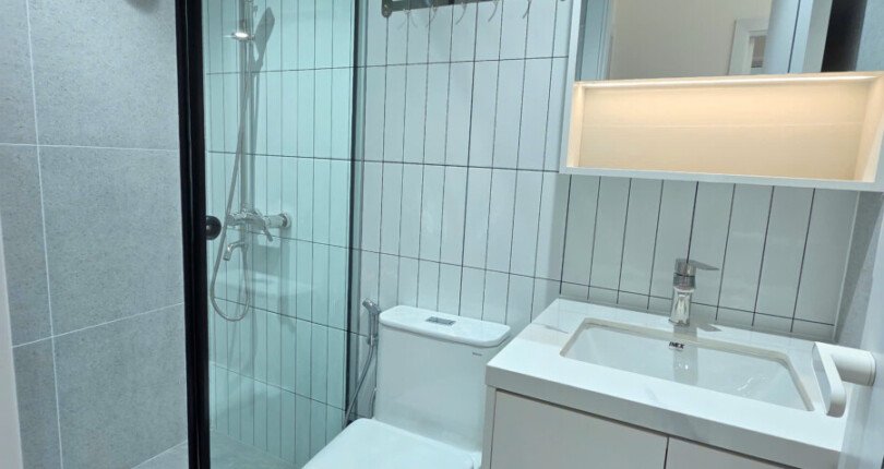 can ho ban co 2 toilet hoan thien nhu hinh 2 810x430 - Giá mua bán căn hộ sân vườn tòa 6A chung cư Sky Garden 3 phường Tân Hưng T10/2025