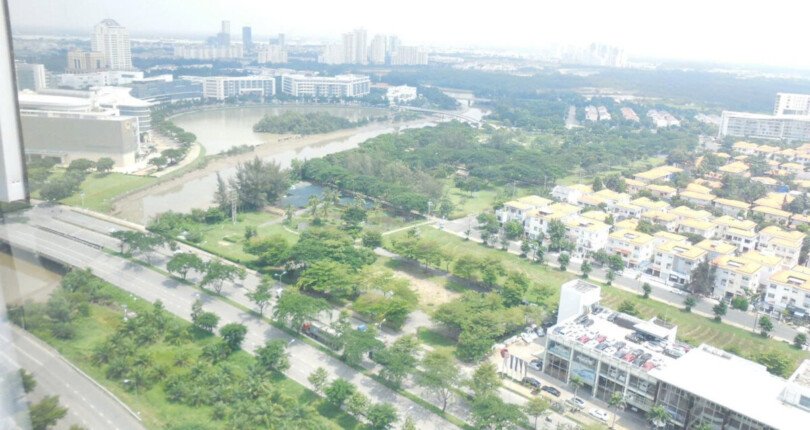 can ho ban lien ke ho ban nguyet 810x430 - Giá mua bán căn hộ 3pn 135m2 lầu cao tòa A chung cư Happy Valley phường Tân Hưng T10/2025