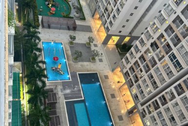 can-ho-ban-lien-ke-ho-boi-noi-khu