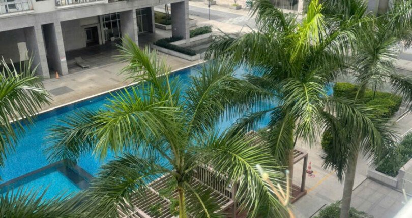 can ho ban truc dien ho boi noi khu 810x430 - Giá mua bán căn hộ 3pn số 04 tòa nhà E chung cư Scenic Valley 1 phường Tân Mỹ T11/2025