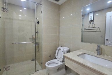 can-ho-cho-thue-co-2-toilet-hoan-thien-nhu-hinh