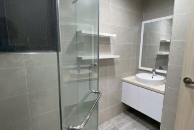 can-ho-co-2-toilet-day-du-thiet-bi-ve-sinh