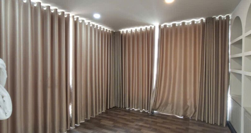 cho thue can hp skly garden 3 14 810x430 - Cho thuê căn hộ sân vườn Sky Garden 3. DT 100m2 Nhà có 2 phòng ngủ-2wc- 1 phòng đa năng- Nội thất đầy đủ- Giá 20 triệu/tháng