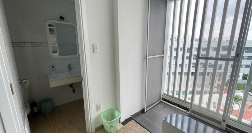 cho thue scenic valley 2 6 810x430 - Cho thuê căn hộ đẹp tại Scenic Valley 2. DT 76m2 Nhà đẹp- Đầy đủ nội thất- Lầu Trung- View mát. 2 phòng-2wc- Giá 23 Triệu/Tháng