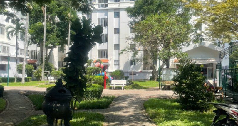 cong vien my phuoc 810x430 - Giá mua bán căn hộ 3pn tòa F chung cư Mỹ Phước phường Tân Hưng T10/2025