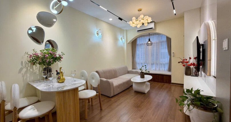 gen h z6975622855637 0d166e8bd63358f5aee2d8cb7e72bf73 810x430 - Bán căn hộ Sky Garden 3. DT 68m2 Thiết kế 2 Phòng-2wc- Nhà rất đẹp- Nội thất mới tinh- Lầu cao- Giá 5.5 Tỷ